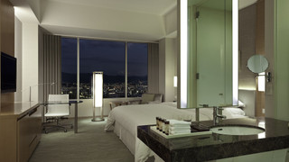 デラックス ルーム キングベッド 1 台