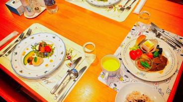 食事・飲み物 / 1