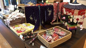 ギフト ショップ / 2