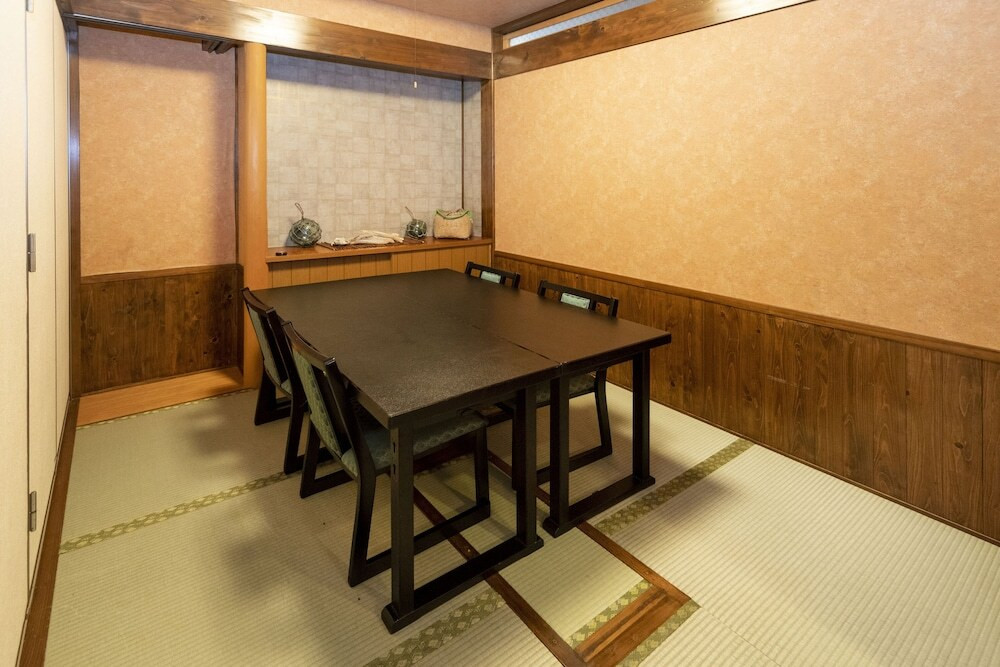 レストラン