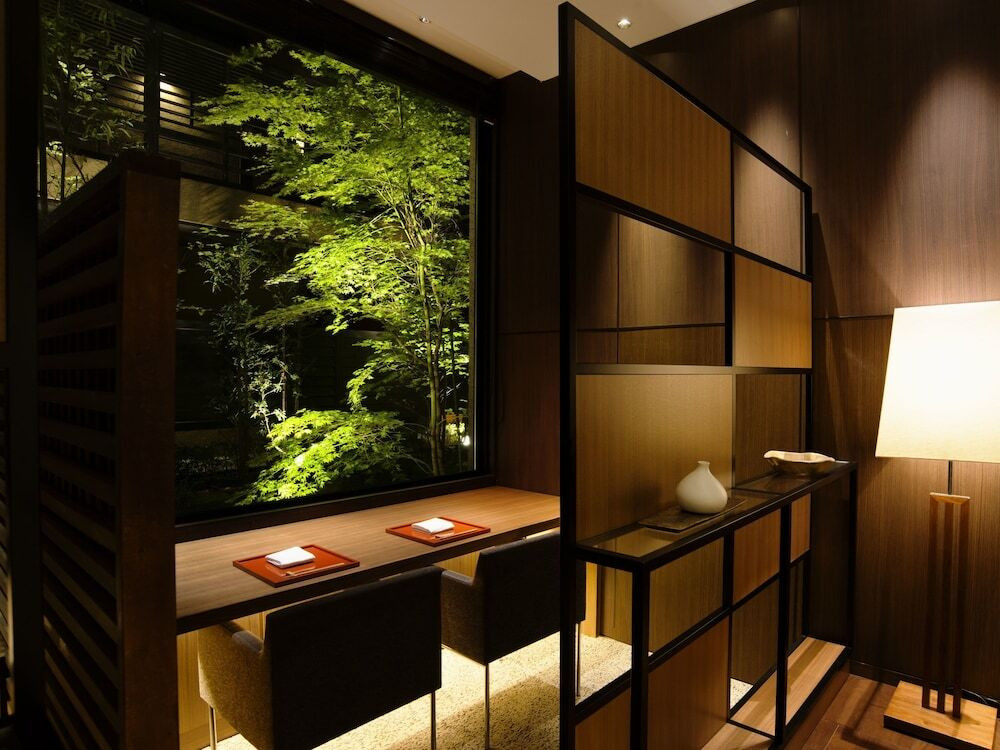 歴史ある温泉露天風呂＆バトラー付きスイートルームで、贅沢な寛ぎを4375999