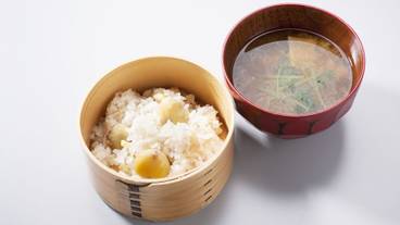 食事・飲み物 / 12