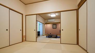 客室 / 30