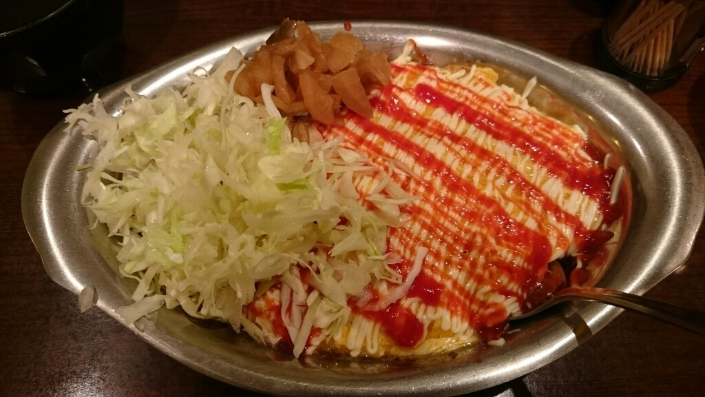 「ゴールドカレー 武蔵店」料理 1007130 オムカレー(福神漬け付き)