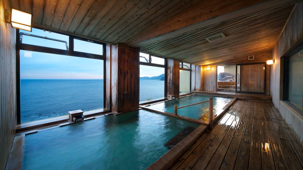 絶景に心ほどける
自家源泉の温泉を堪能 / 1