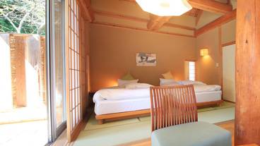 せせらぎを聴く 水玉 / 30