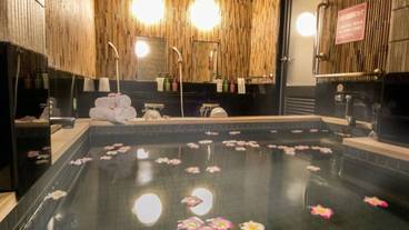 屋内スパ浴槽 / 2