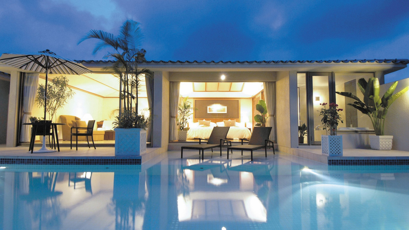 プライベートプール付きヴィラを2人占め♡サプライズもおまかせのホテル3420402