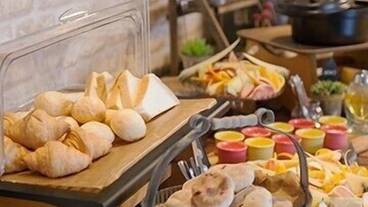 朝食スペース / 5