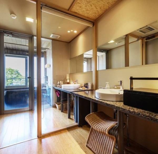 半露天風呂付客室バスルーム一例 / 5