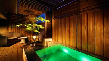 翠(渓谷側)の露天風呂 / 8