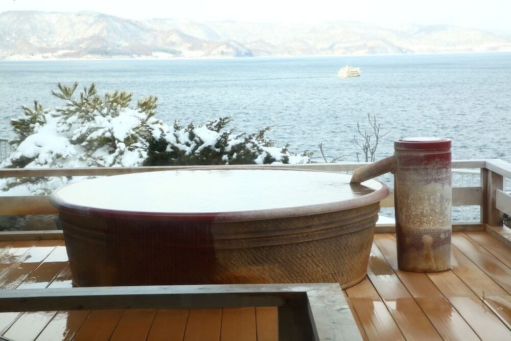 屋外スパ浴槽
