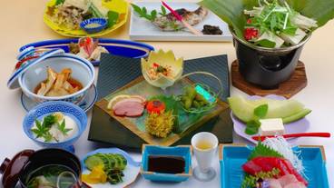 食事・飲み物 / 1