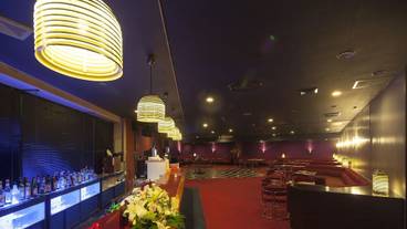 カラオケ ルーム / 12