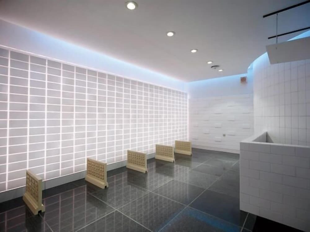 白塩房（岩盤浴）