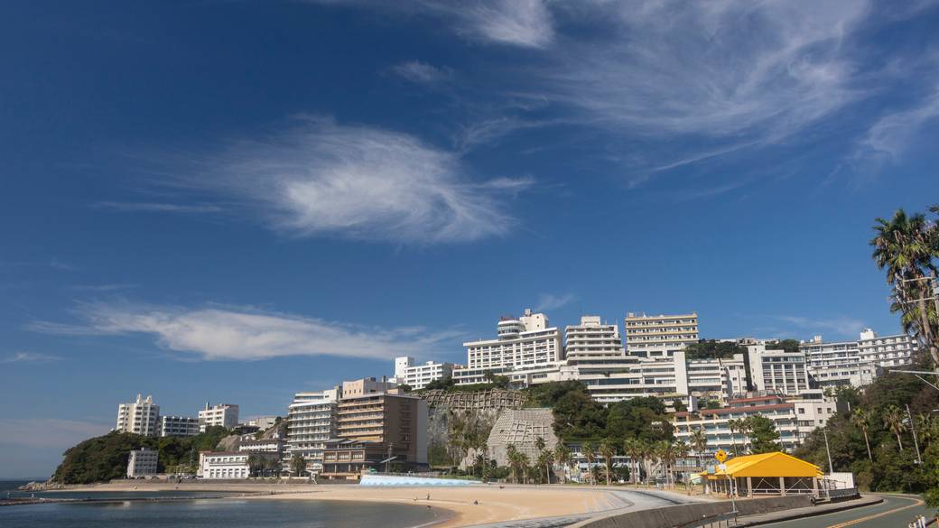 潮風香る西浦温泉へ
寄り道も楽しもう♪ / 1