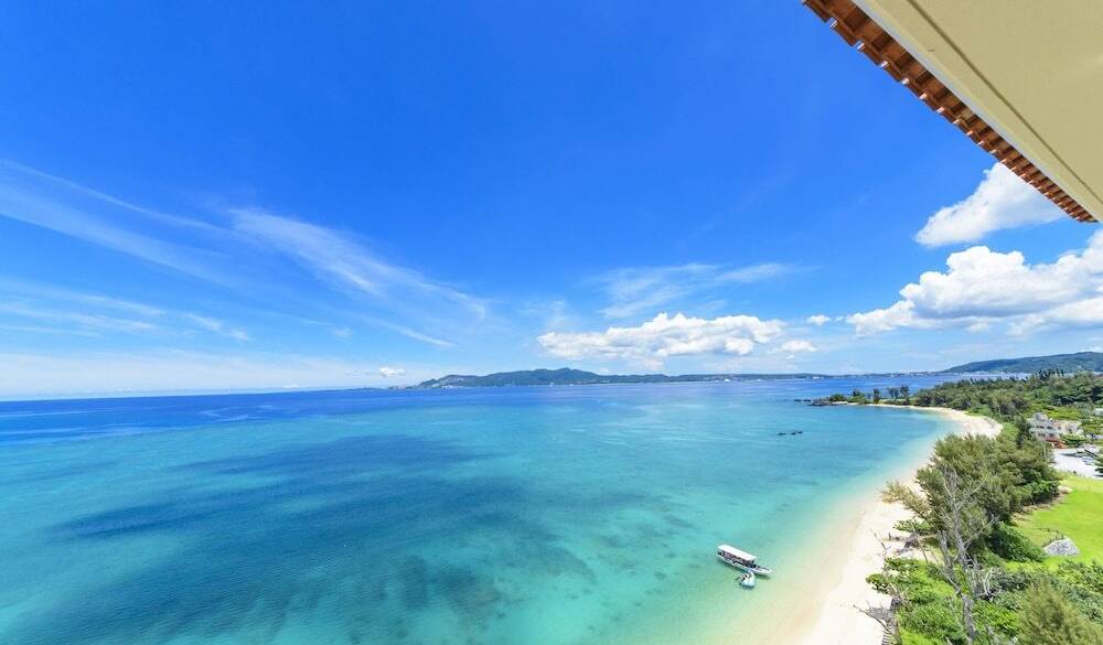 客室バルコニーからの眺望一例 / 4