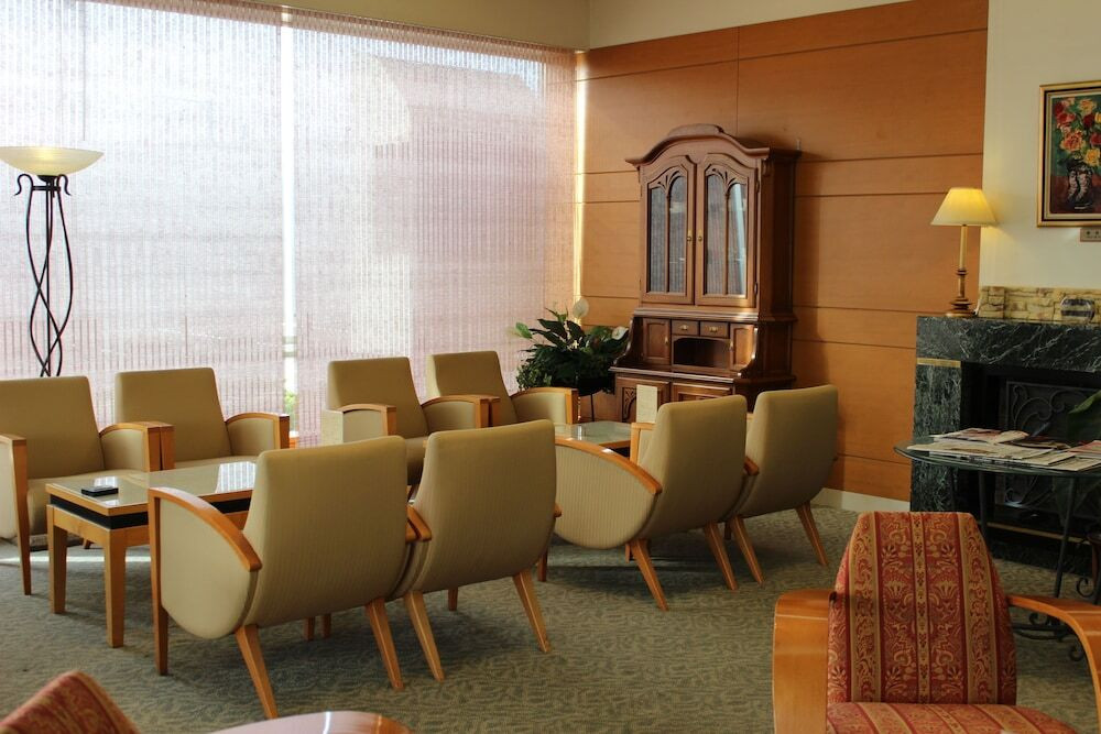 ロビーラウンジ