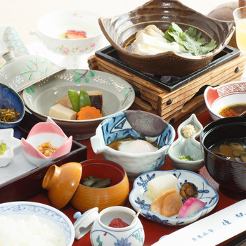 どこか懐かしい。故郷に帰ってきたようなやさしい朝食4077920