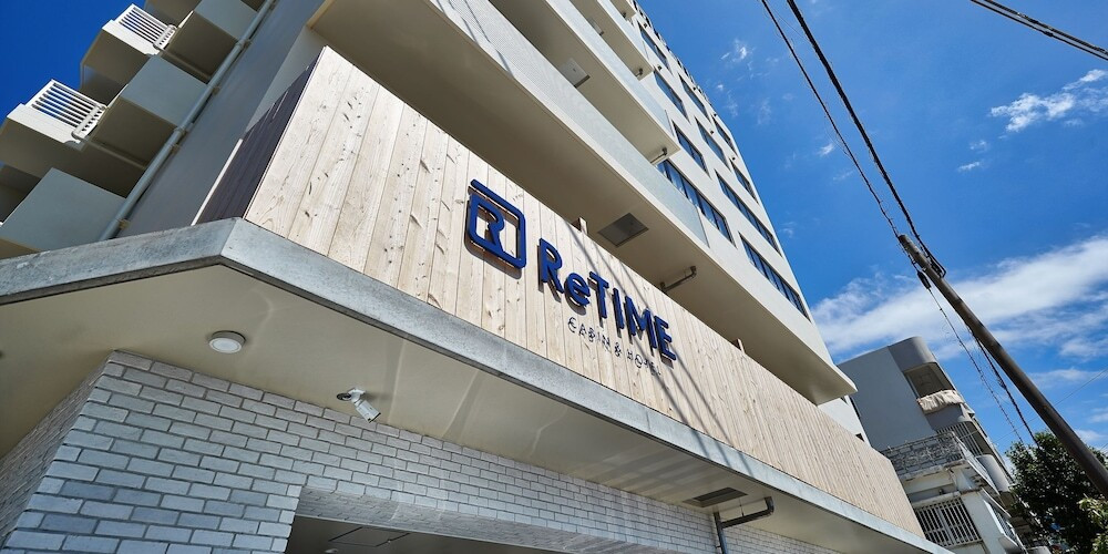 施設の正面