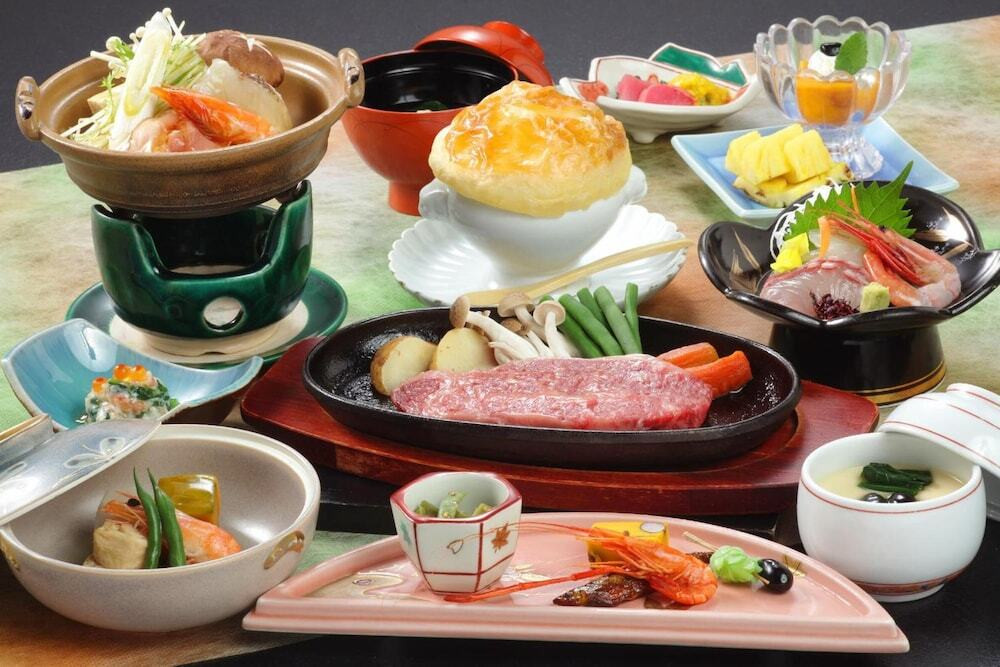 露天風呂付き客室でゆったり快適。年齢に合わせて選べるお子様ランチがうれしい♪4376727