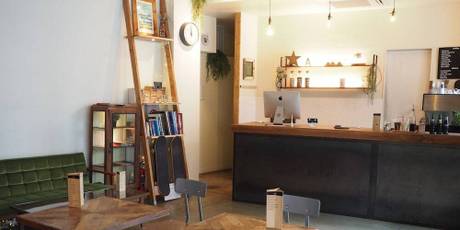 almond hostel＆cafe