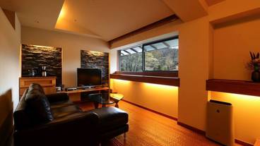 Dタイプ客室 ジャパニーズ・モダン・スイート リビング / 3