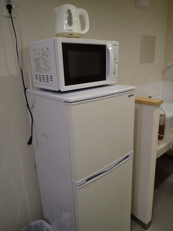 冷蔵庫、電子レンジあり