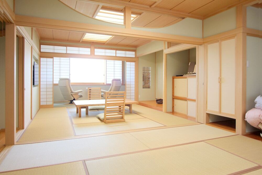 6組限定。絶景に癒される大人限定のヴィラスイート3656922