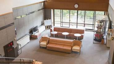 内部エントランス / 3