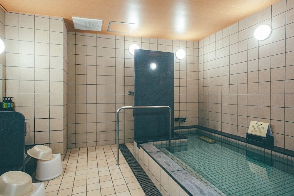 大浴場で疲れを癒して。ビールのワンドリンクサービスも嬉しい!4025136