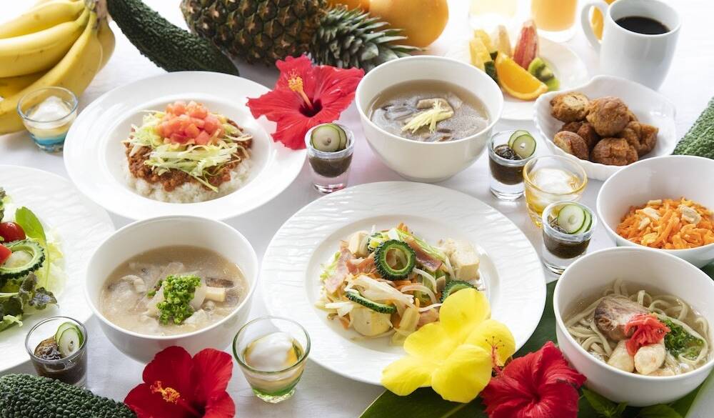 ゴーヤーチャンプルーや沖縄そば / 3