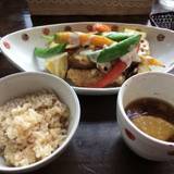 ここちカフェむすびの(ココチカフェムスビノ)