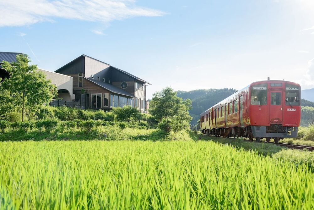 トレインビューの絶景露天風呂を満喫4065151
