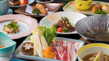 食事・飲み物 / 3