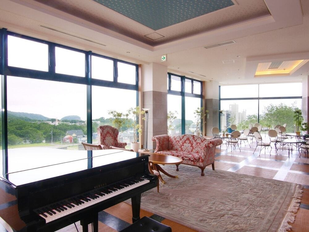 グランドピアノ