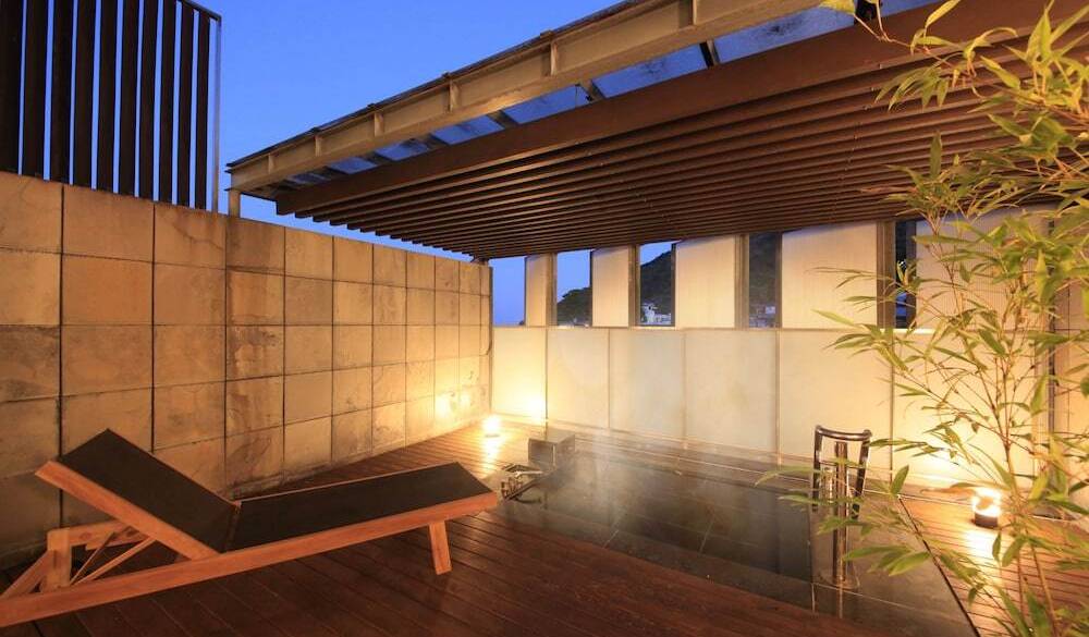 一日の疲れを癒す
露天風呂&大浴場 / 1