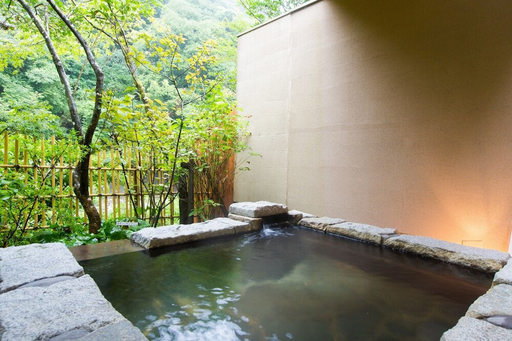 「森林セラピー基地」にある、全室離れのお宿3654784