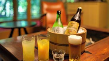 ロビーラウンジ / 3