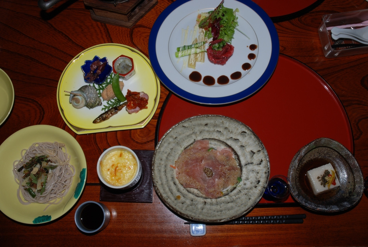 5.朝採り野菜と名物プリン、美人の湯で魅力UP「杖立温泉 葉隠館(はがくれかん)」熊本県3949956