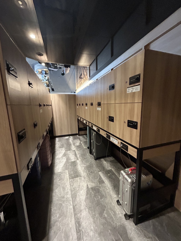 セルフロッカー