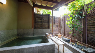 離れ 露天風呂付 (4名-5名利用) 禁煙