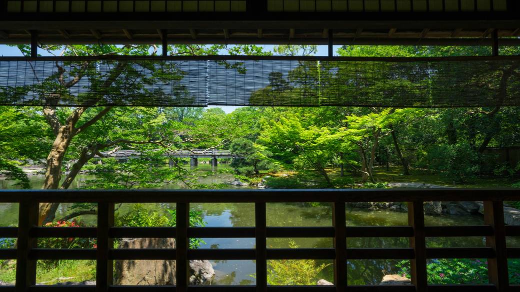 京都御苑　拾翠亭と九條池 / 2