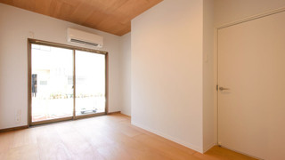 ベーシック トリプルルーム 共用バスルーム