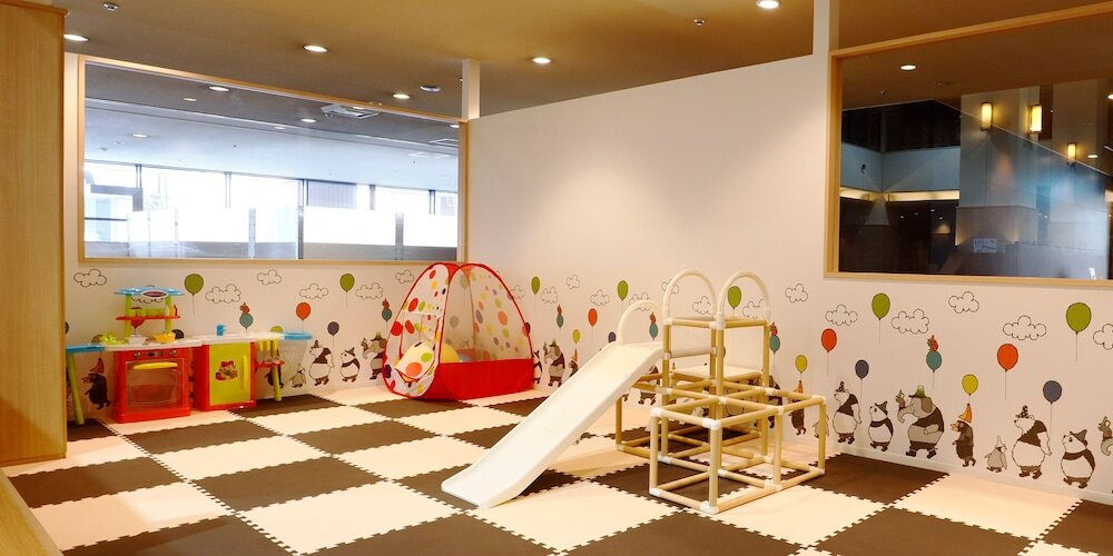 子供用の遊び場 - 屋内