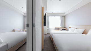 コネクティングルーム 禁煙 4名利用