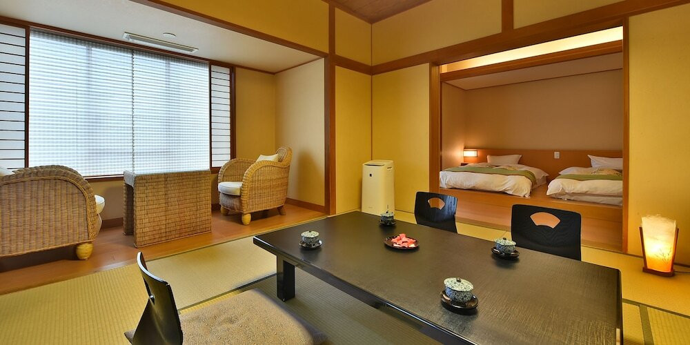 畳の香りやとろとろの自家源泉で癒しの一人旅を3657043