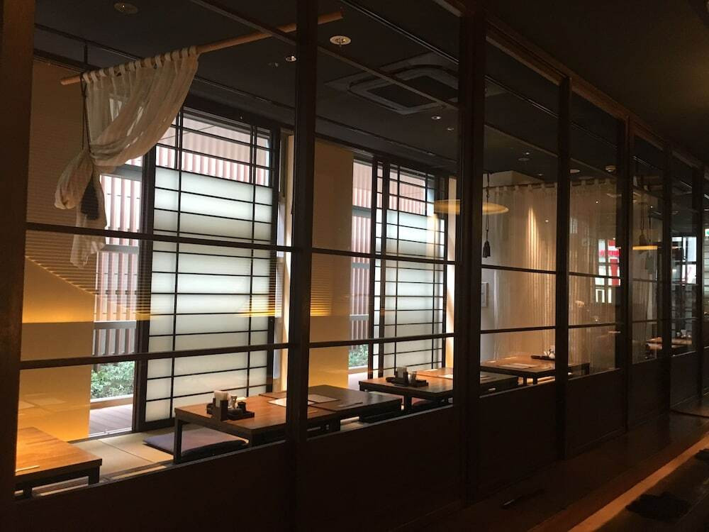 レストラン