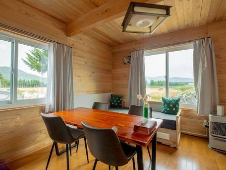 Furano Log House Farm Resort / 4