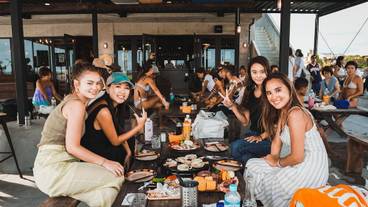 食事・飲み物 / 3